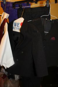 lot 503 image: Toddler Clothing