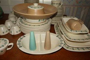 lot 11 image: Poppytrail by Metlox Stoneware dish set