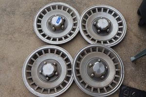 lot 248 image: Hub caps - set of 4