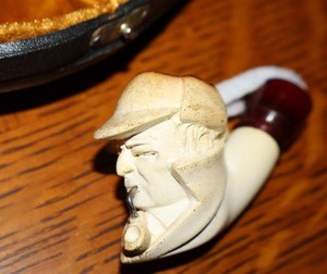 lot 252 image: Meerschaum pipe - Sherlock Holmes design with case
