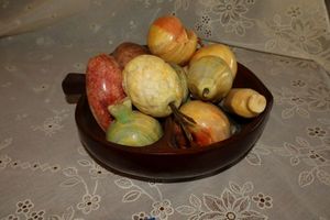 lot 56 image: Wooden bowl with onyx carved fruits