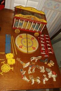 lot 58 image: Vintage Fisher-Price circus set , as shown