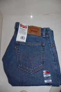 lot 132 image: NEW Levis 505 jeans 30x30 straight fit - 1 pair