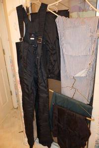 lot 125 image: Winter insulated pants and snow suit size Med and Large