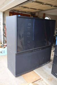 lot 203 image: Mitsubishi Big Screen TV model WS-65511 - 59W x 30D x 61.5H