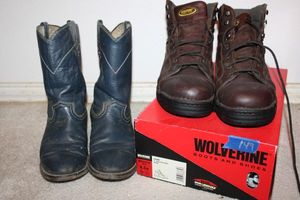 lot 149 image: Wolverine brown leather boots and blue Cowtown cowboy boots, both size 8.5