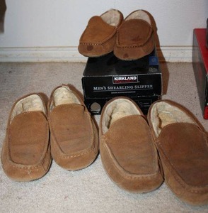 lot 150 image: Three pair Shearling slippers size 9