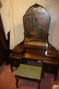 lot 2 image: Antique vanity dresser and mirror with seat