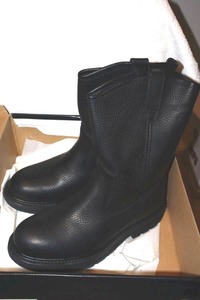 lot 158 image: NEW Wolverine mens black boots size 8.5 10 Wellington