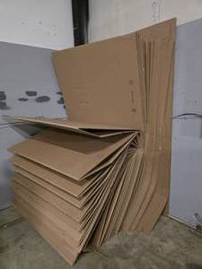 lot 20 image: Lot of 27 Cardboard Pallet Boxes