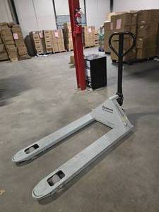 lot 63 image: Strongway 4.400lb Capacity Pallet Jack