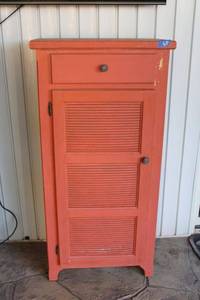 lot 65 image: Wooden painted cabinet - 25w x 14d x 50.5h