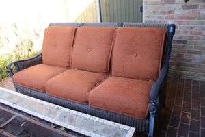 lot 67 image: Patio furniture sofa couch -