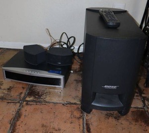 lot 26 image: Bose speaker system model AV3-2-1III, PS3-2-1 III