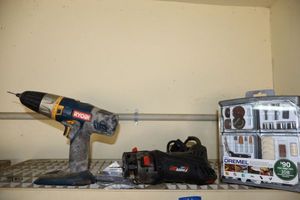 lot 166 image: Tools Ryobi P201, Roto Zip, and Dremel kit