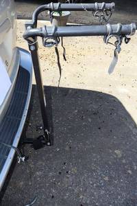 lot 178 image: Bike rack hitch mount 2 or 1 14
