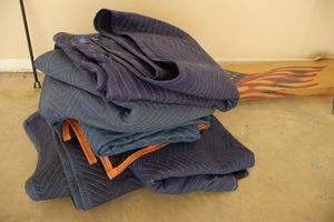 lot 220 image: Moving blankets