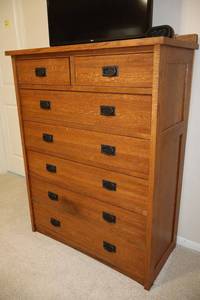 lot 141 image: Solid wood tall dresser - 40.5w x 19d x 51h