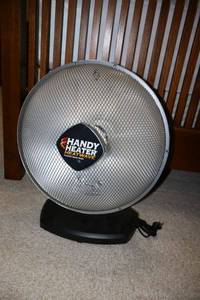 lot 135 image: Handy heater personal heater