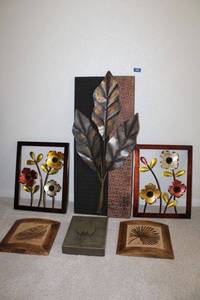 lot 106 image: Metal and leaf wall art