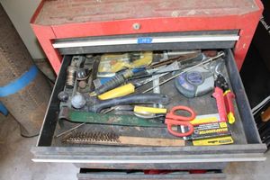 lot 147 image: Tools and gloves bottom half of tool chest, see all photos