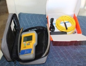 lot 211 image: Electric Manometer 151 and Depstech kit