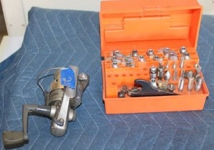 lot 212 image: Quantum XR30F fishing reel and Craftsman router bit set