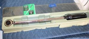 lot 210 image: Craftsman Torque wrench tool