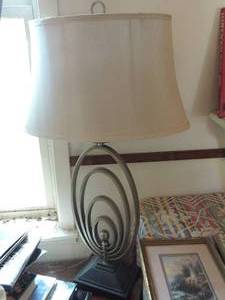lot 36 image: table lamp with shade