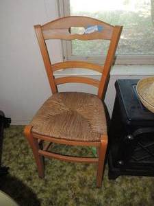 lot 16 image: wicker seat kitchen chair