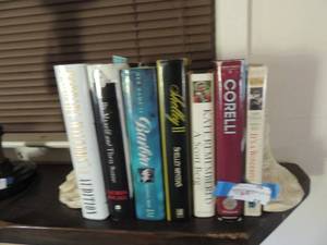 lot 65 image: book lot qty 7