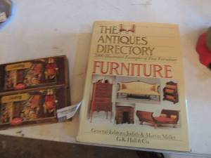 lot 116 image: the antiques directory furniture book, and more