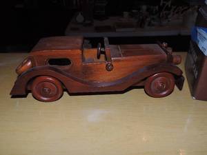 lot 137 image: wooden classic car