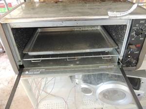 lot 158 image: black and decker TOASTER Oven