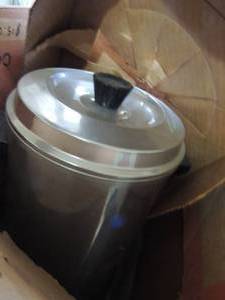 lot 177 image: Westbend 36 cup coffee maker