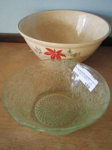lot 188 image: green glass bowl, fruit bowl