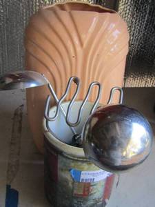 lot 264 image: coral color vase, kitchen utensils