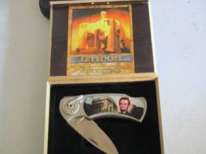 lot 274 image: Abraham Lincoln freedom knife