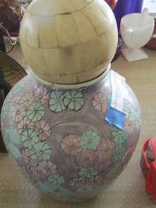 lot 266 image: purple vase and dcor ball