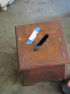 lot 286 image: wooden stool