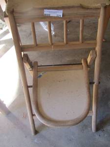 lot 329 image: small childs chair