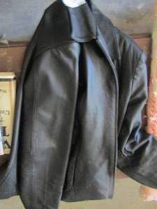 lot 327 image: gino leather jacket medium