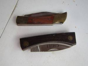 lot 2066 image: chief pocket knife qty 2