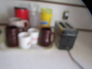 lot 2163 image: 2 slot toaster- various drinking cups