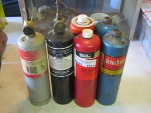 lot 2203 image: PROPANE BOTTLES W NOZZELS