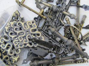 lot 2528 image: misc. door handles knobs