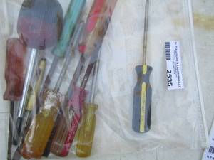 lot 2535 image: screw driver lot