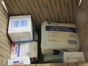lot 2254 image: lot of gauze and various bandages