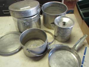 lot 2348 image: CAMPING Aluminum pan set