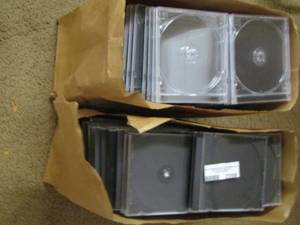 lot 2208 image: large lot of empty cd cases